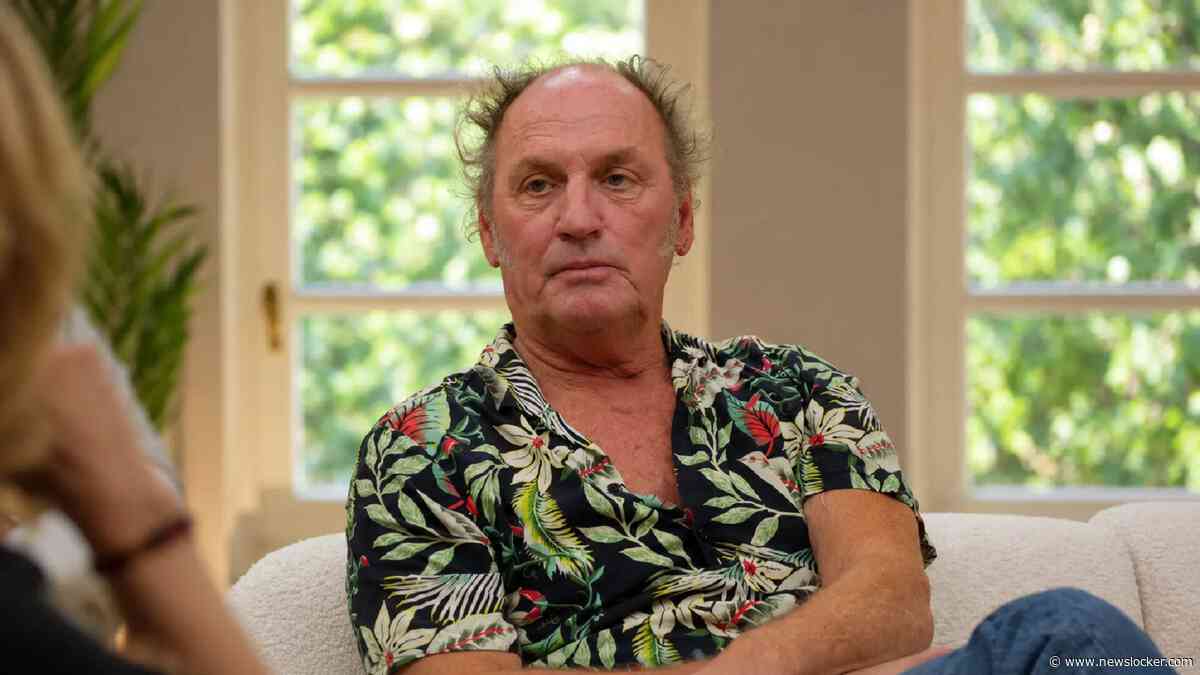 Fred Ros (67) laat mysterieuze vriendin horen in podcast: ’Als ik alleen ben, ben ik niet meer eenzaam’