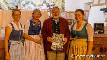 Roaner Sängerinnen: Buch über drei Volksmusikschwestern veröffentlicht