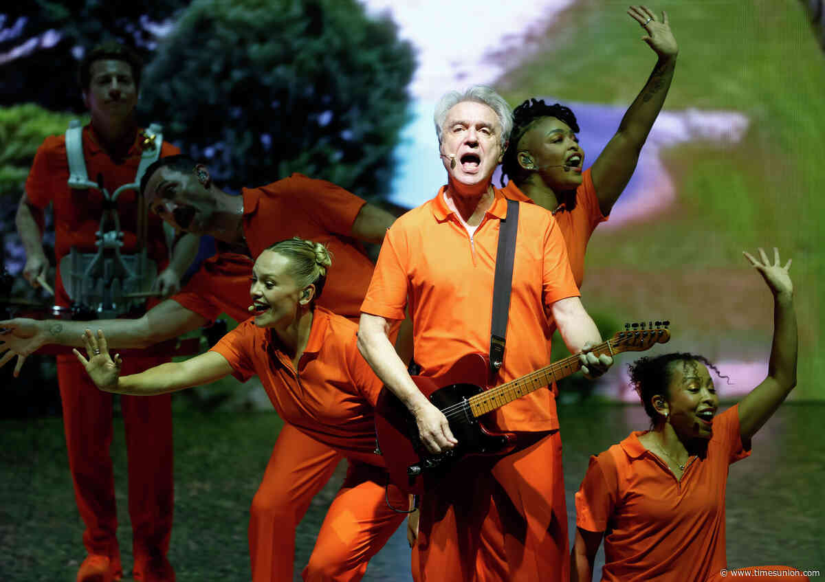 Review: David Byrne turns SPAC into a living work of art With Talking Heads favorites and visual spectacle