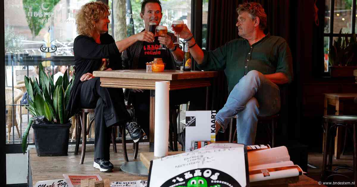Leren uitgaan deed je bij jongerensociëteit ‘t KROS, met bier voor een gulden