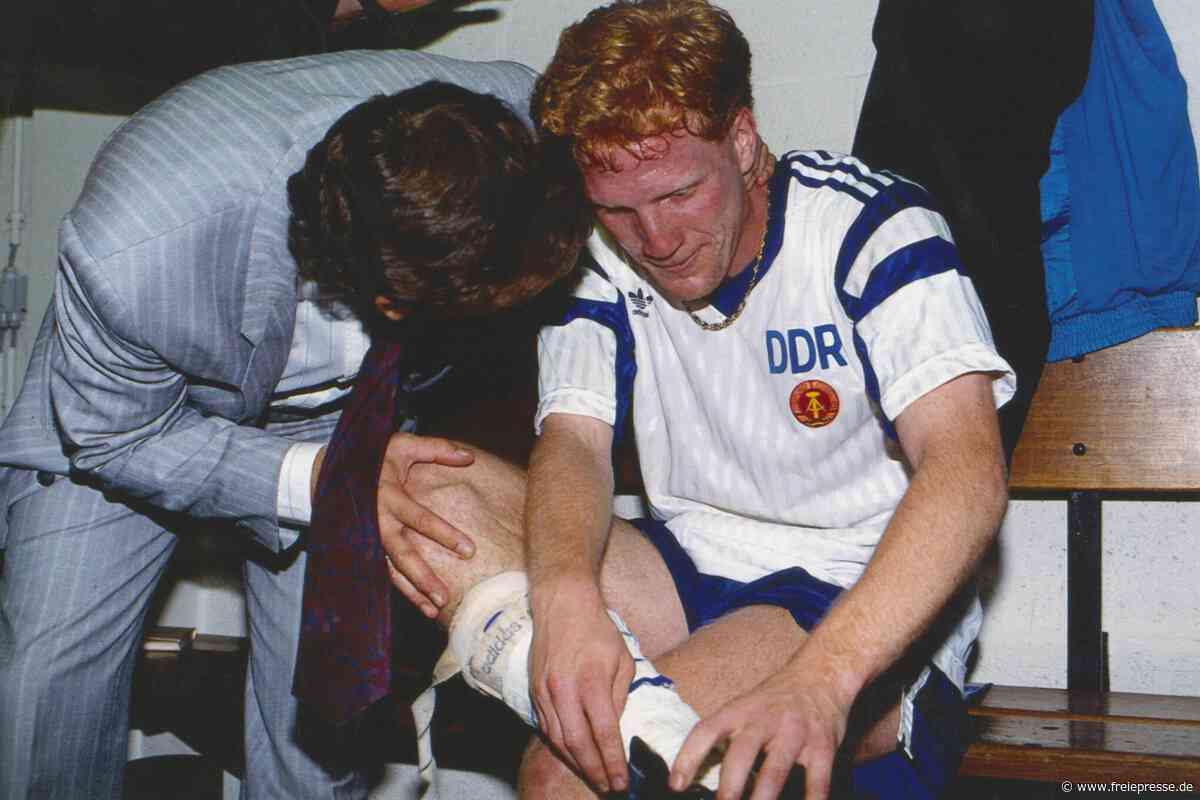 Der letzte Sammer der DDR: Wie die Manager aus dem Westen den Ost-Fußball ausplünderten