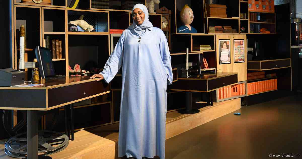 Foto-expositie laat Oosterhout zien door de ogen van taalklasdeelnemers: Sabreen uit Soedan droomt van zorg