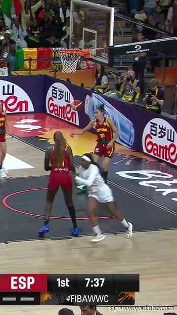 League her in the NFL 😭  #FIBAWWC