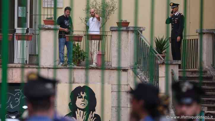 “Ho avuto paura di morire”, il racconto della professoressa accoltellata a Roma: “Lui mi accoltellava e stava in silenzio, l’ho perdonato”