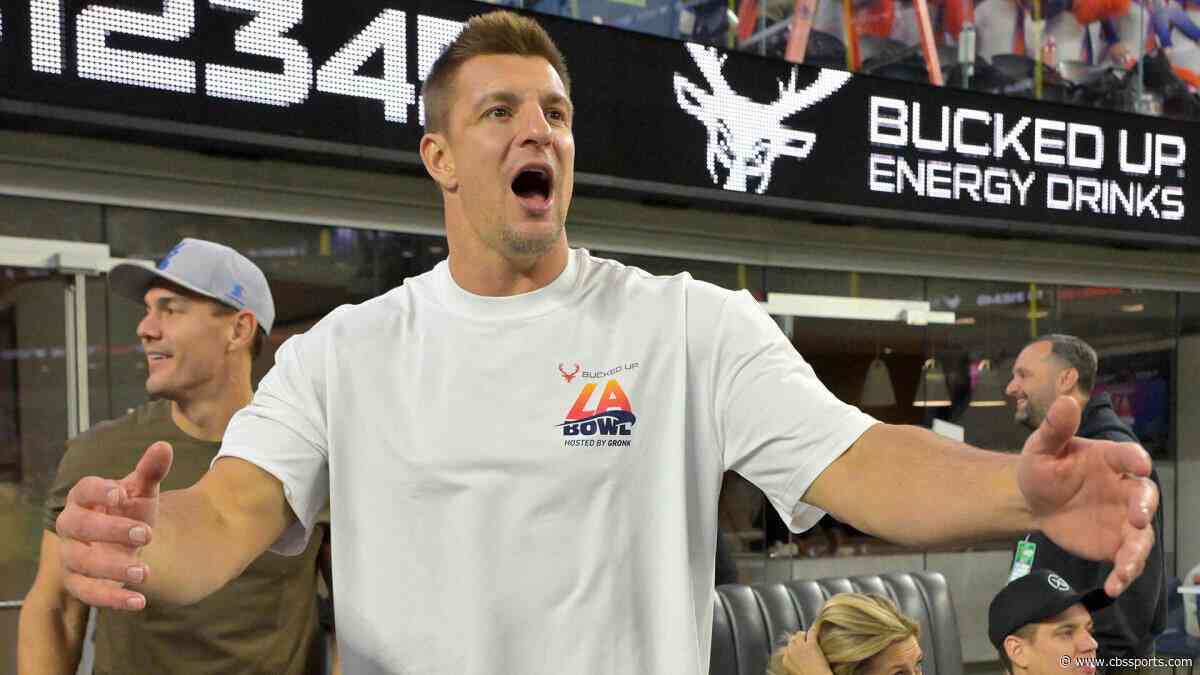 Rob Gronkowski has surprising response to Romeo Doubs taking his Patriots number