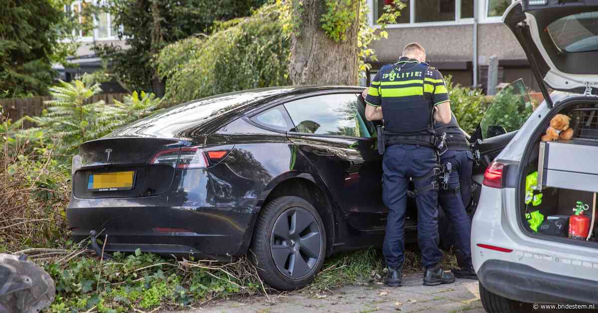 Automobilist aangehouden na wilde achtervolging in Roosendaal, gezin bijna aangereden