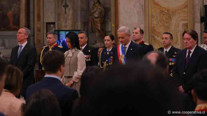 Mundo político abraza llamado de cardenal Chomali a "situarse por sobre la confrontación"