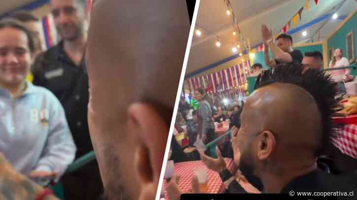 [VIDEO] Arturo Vidal emocionó a una pequeña fan tras cantarle el "feliz cumpleaños"