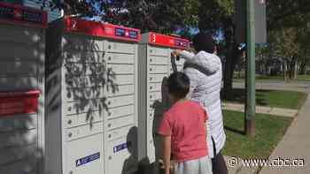 Neighbourhoods in Regina and Saskatoon to lose door-to-door Canada Post delivery