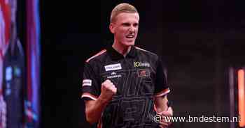 LIVE World Series of Darts Finals | Wessel Nijman geniet van zege voor thuisfans in Amsterdam: ‘Voor mij is dit heel speciaal’