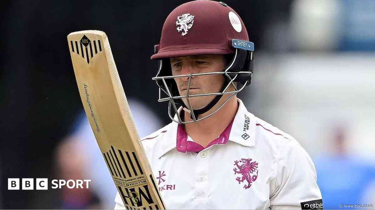 Somerset title hopes fade after defeat by Yorkshire