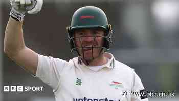Hampshire relegated as Leicestershire keep survival hopes alive