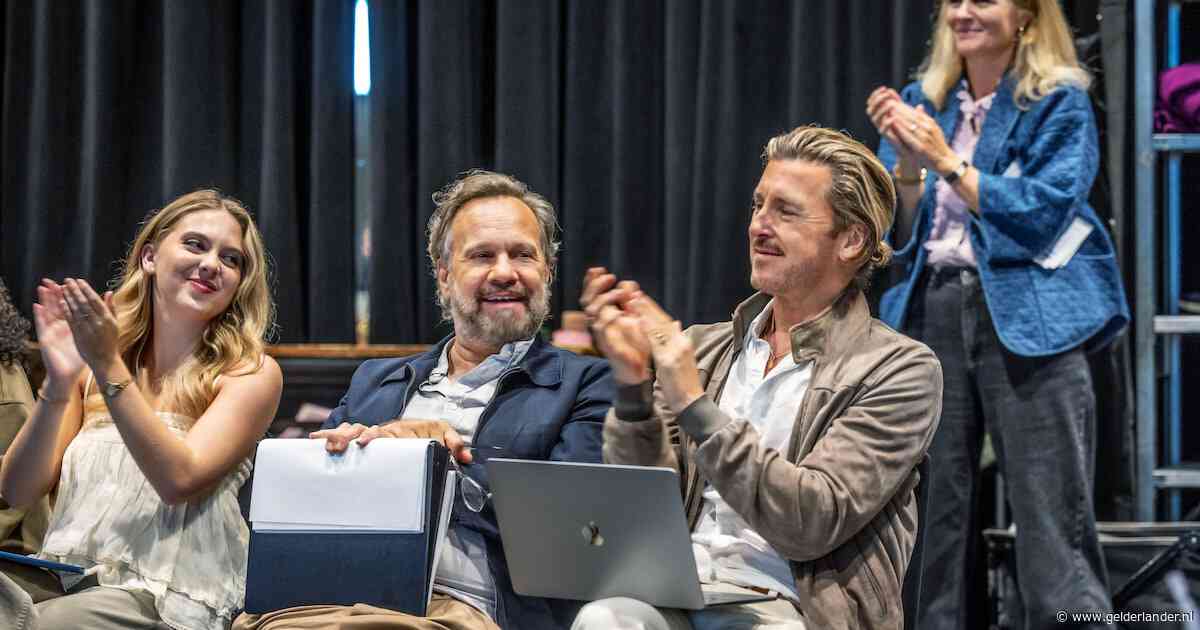 Carlo Boszhard en zijn Herald vertaalden samen hitmusical & Juliet: ‘Nu komt er eindelijk tijd voor ons huwelijk’