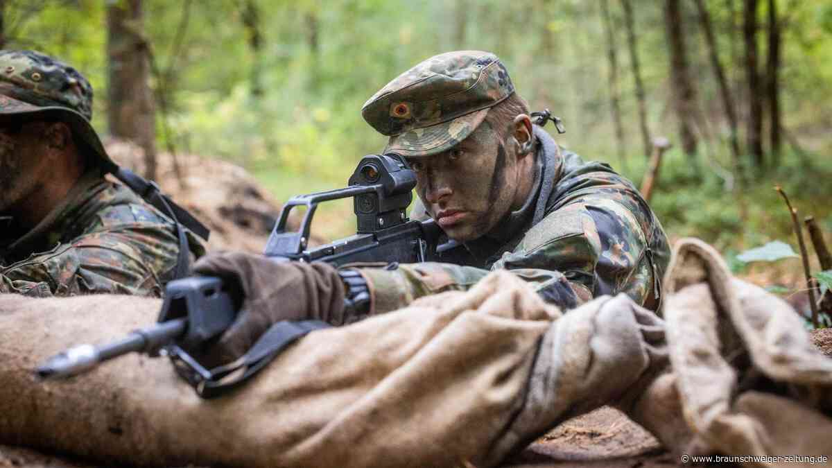 Bundeswehr macht bei Musterung Tempo: Wer jetzt gezwungen wird