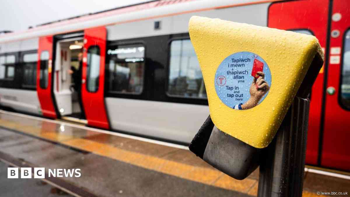 Train passengers could be overcharged by new pay-as-you-go scheme, council warns