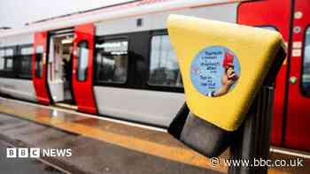 Train passengers could be overcharged by new pay-as-you-go scheme, council warns