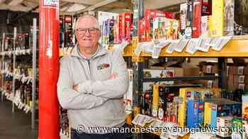 The men giving new life to old LEGO - and they'll buy your old bricks