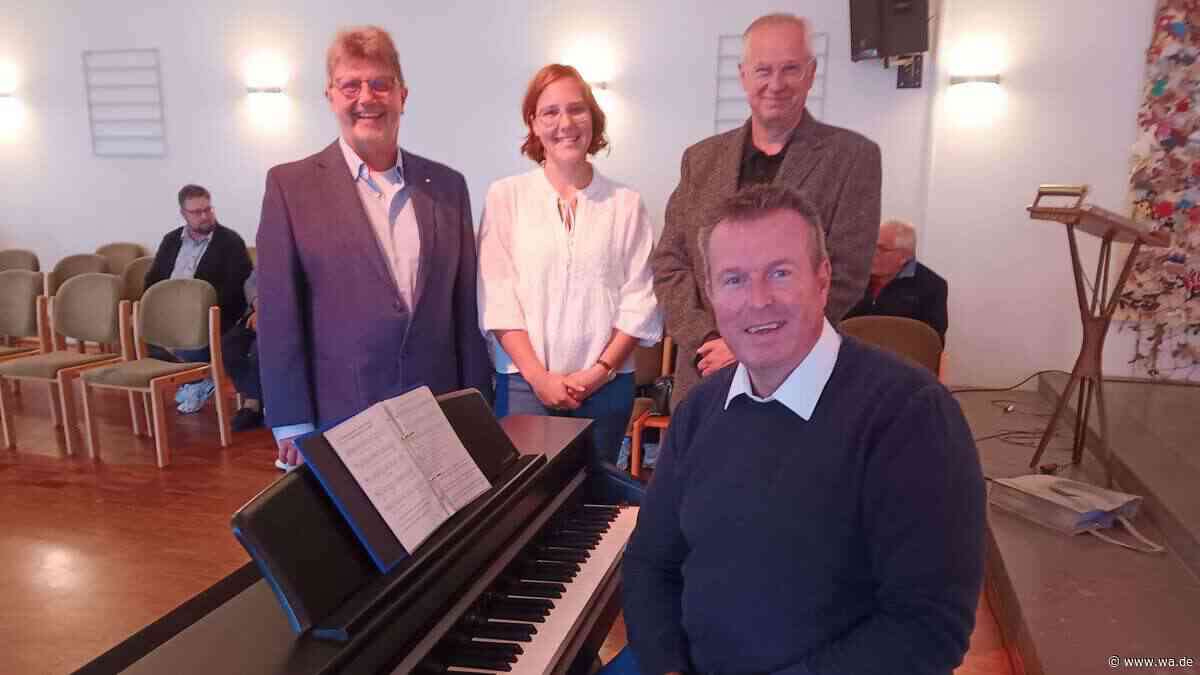 Kein Abschied für immer: Kirchenmusiker Achim Helbert macht ehrenamtlich weiter
