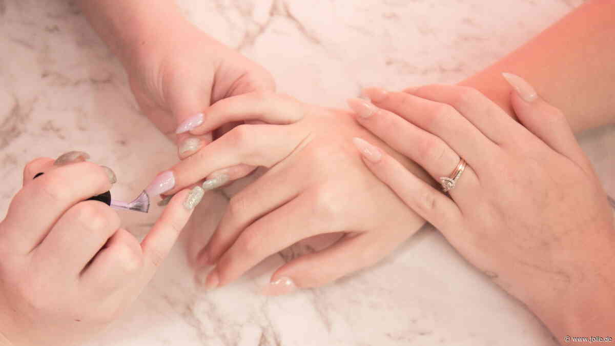 „Nuance Nails” sind das Herbst-Update der beliebten „Naked Nails”