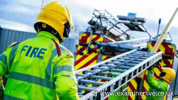 Sheffield building fire LIVE as residents told to 'keep windows shut'