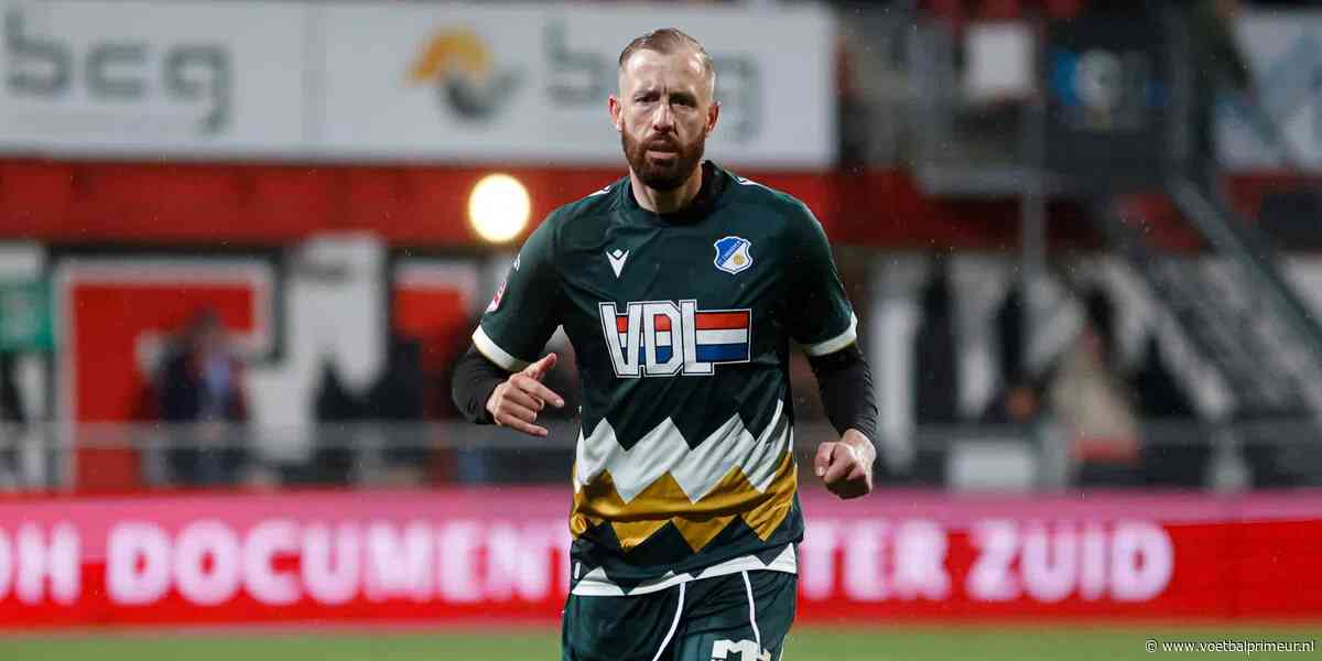 Van Veen vol vertrouwen na prachtgoal: 'Dit is helemaal mijn ding'