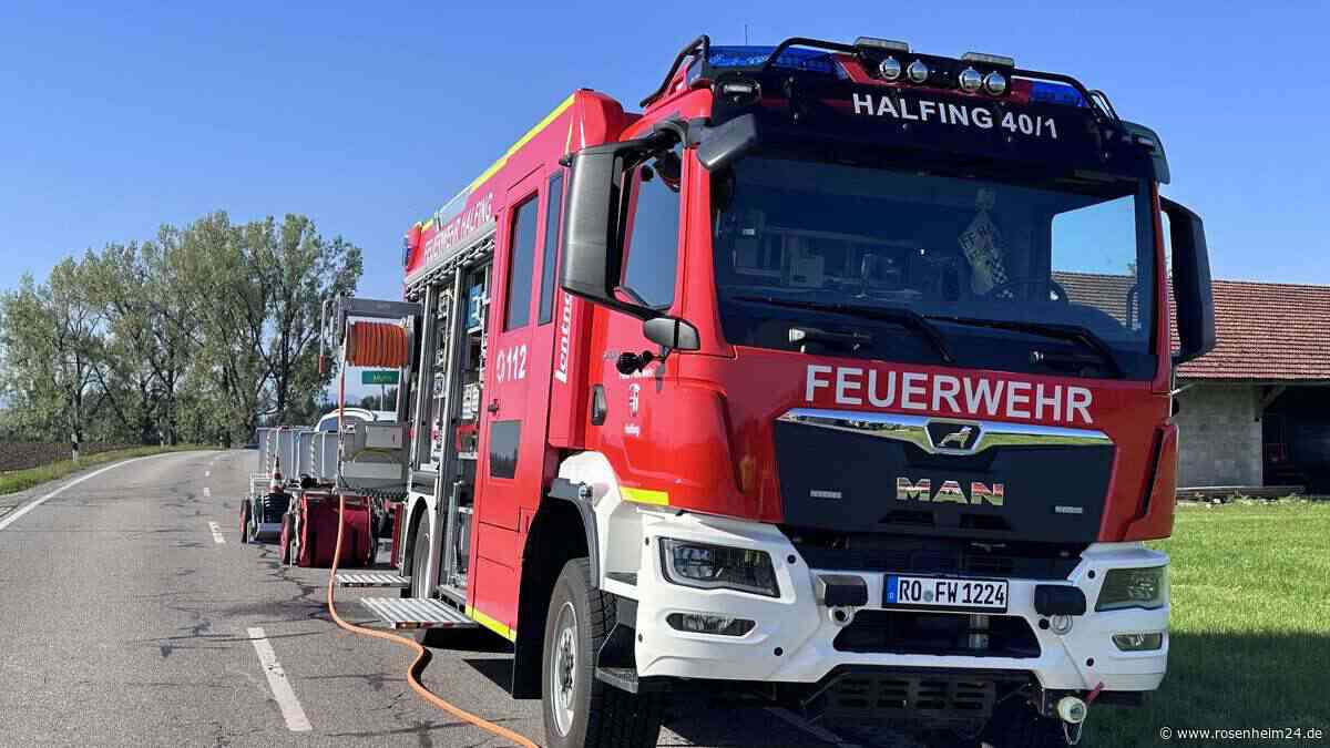 Zwei Fahrzeuge offenbar frontal zusammengestoßen: Schwerer Unfall bei Schonstett