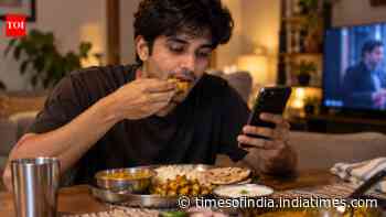 Psychology says eating while watching something may make it harder to notice this one important signal