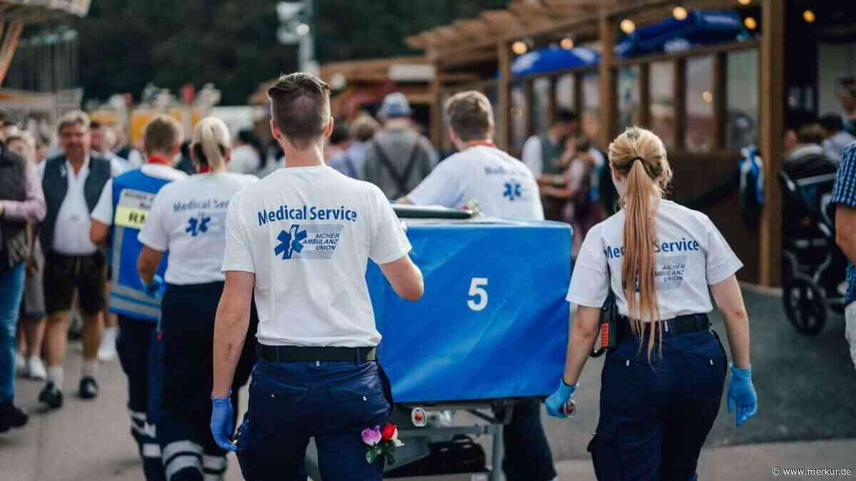 Wenige Minuten nach Wiesn-Öffnung: Erste Notrufe gehen ein – „blutende Wunden“
