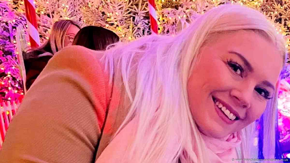 Size 20 mum dropped 5st 9lb after mortifying trip to Disneyland Paris