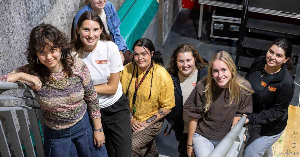 Bossche jongeren trotseren ijsbad of spijkermat bij Mentale Wasstraat