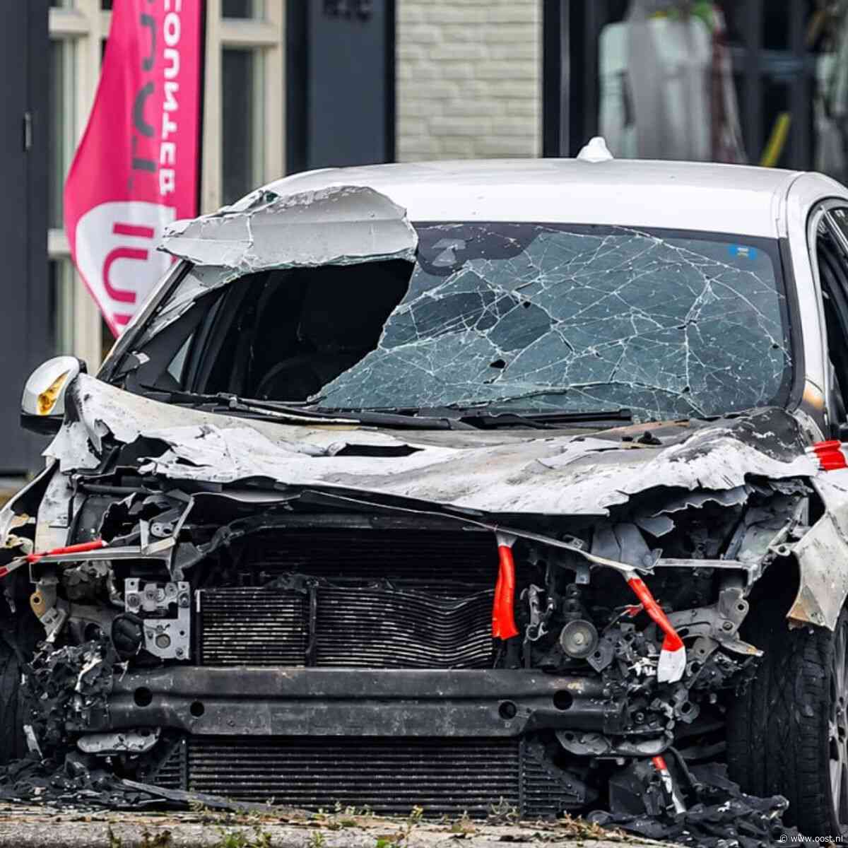 112 Nieuws: Gewonden bij botsing en valpartij in Zwolle | Autobrand in Hengelo