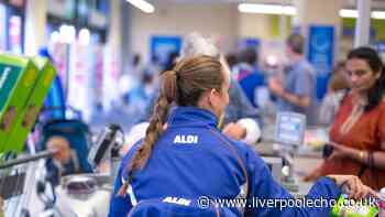 Aldi worker explains why cashiers scan your shopping so quickly