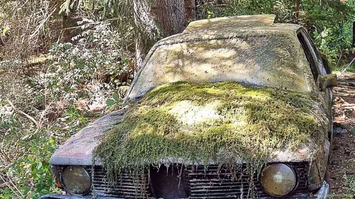 Oldtimer taucht nach Jahrzehnten aus dem Lech auf – Polizei in Oberbayern steht vor Rätsel