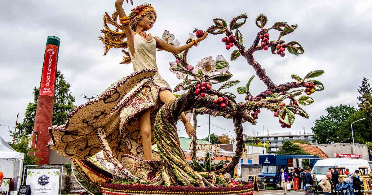 KIJK | Dit zijn de grote corsowagens die bij het Fruitfestival in Tiel te bewonderen zijn