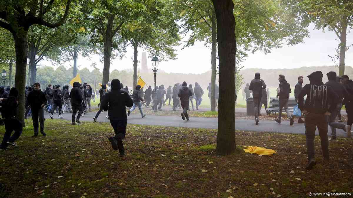 Extreemrechtse demonstranten gebruiken geweld op Malieveld, ME grijpt in