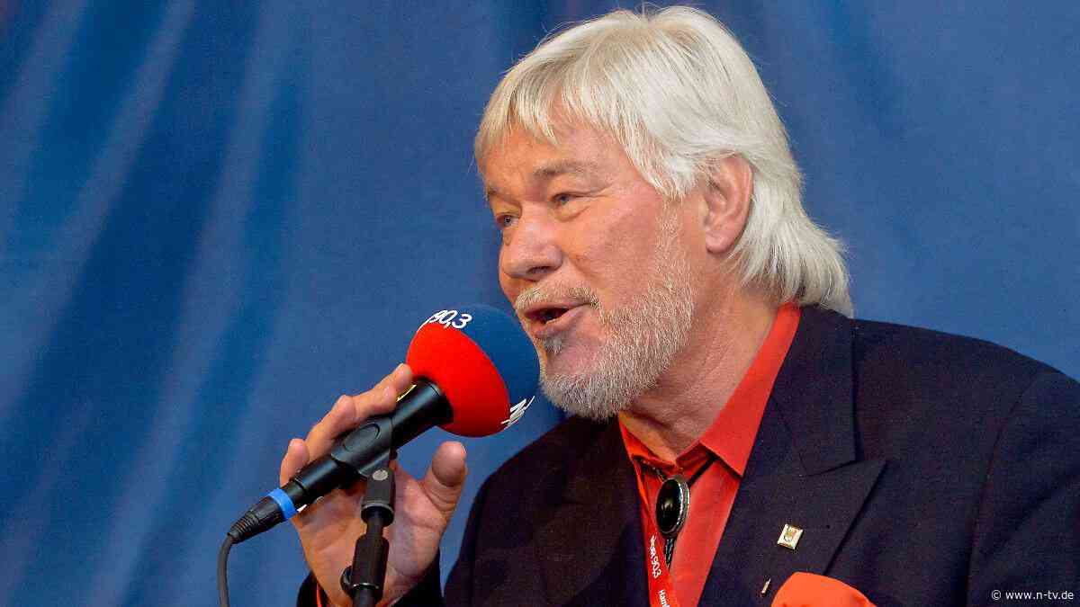 "Schlief ganz friedlich ein": Schlagerstar Peter Petrel ist tot