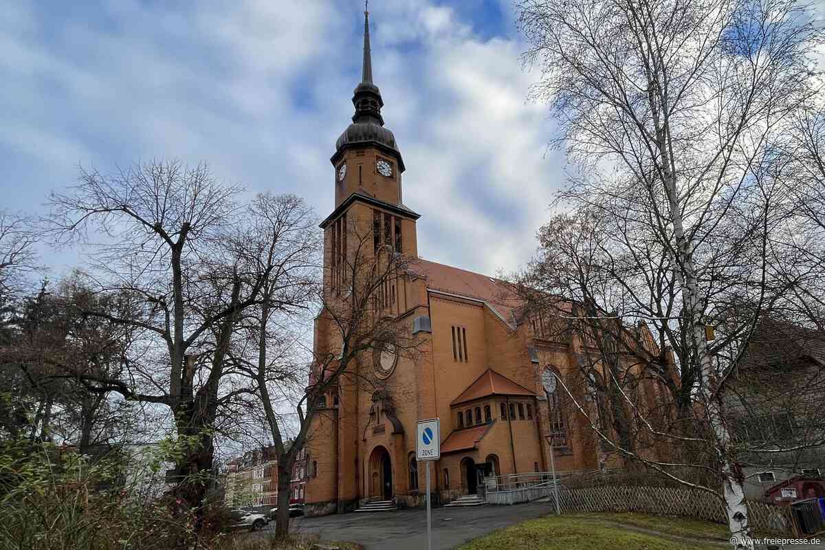 Diebe stehlen Fallrohre und Blitzableiter von Zwickauer Pauluskirche