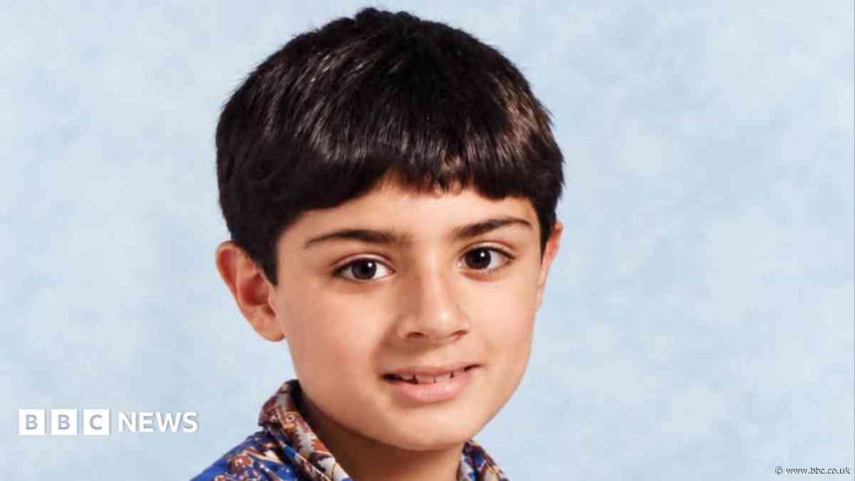 The boy without a voice - who's helping others find theirs