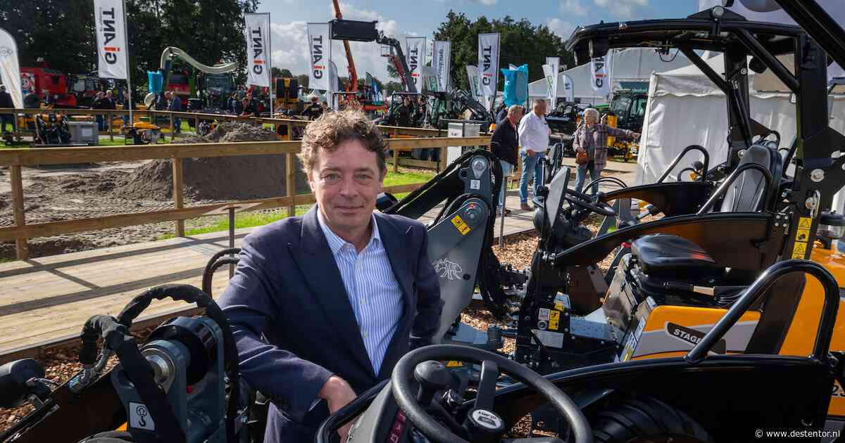 Eerst verdrongen trekkers de paarden, nu nemen robots het roer over op het boerenland