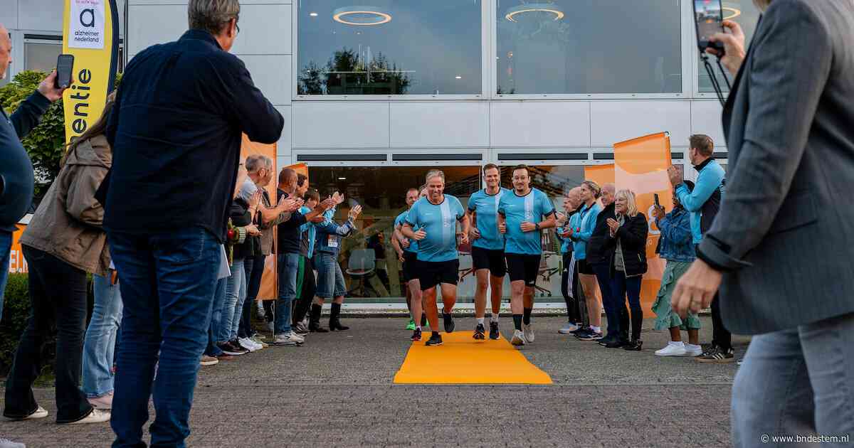 220 kilometer naar Hoogeveen tijdens de Fair Furniture Run voor Alzheimer Nederland