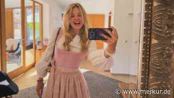 Romy Ertl zeigt sich im Wiesn-Dirndl – Schleife verrät Beziehungsstatus