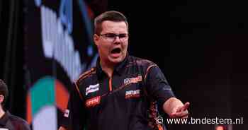 LIVE World Series of Darts Finals | Van Veen maakt indruk en bereikt laatste 8 in Amsterdam, wat doet Van Duijvenbode tegen Humphries?