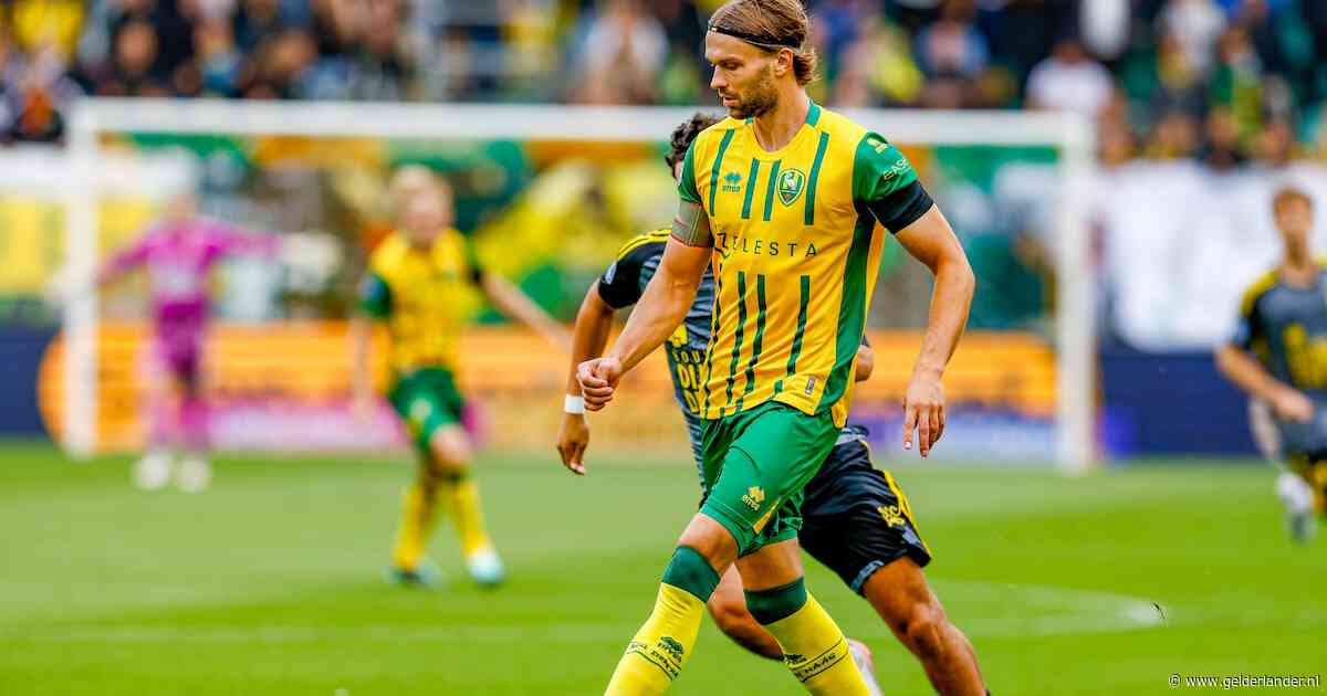 LIVE eredivisie | Rommelige openingsfase in Den Haag: ADO en Cambuur wachten nog op eerste serieuze kans