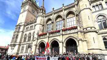 Demo in Braunschweiger - Forderung: Gerechte Finanzierung statt Sozialabbau