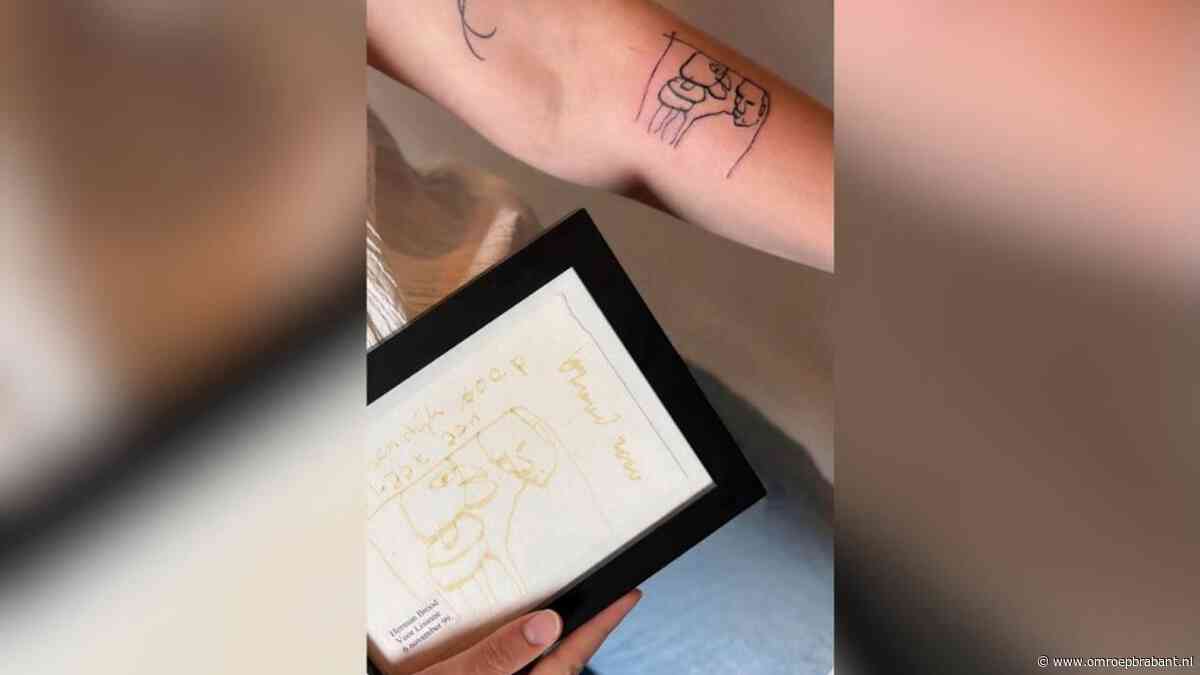 Herman Brood 'betaalde' zijn treinreis met de tattoo op Lisannes arm