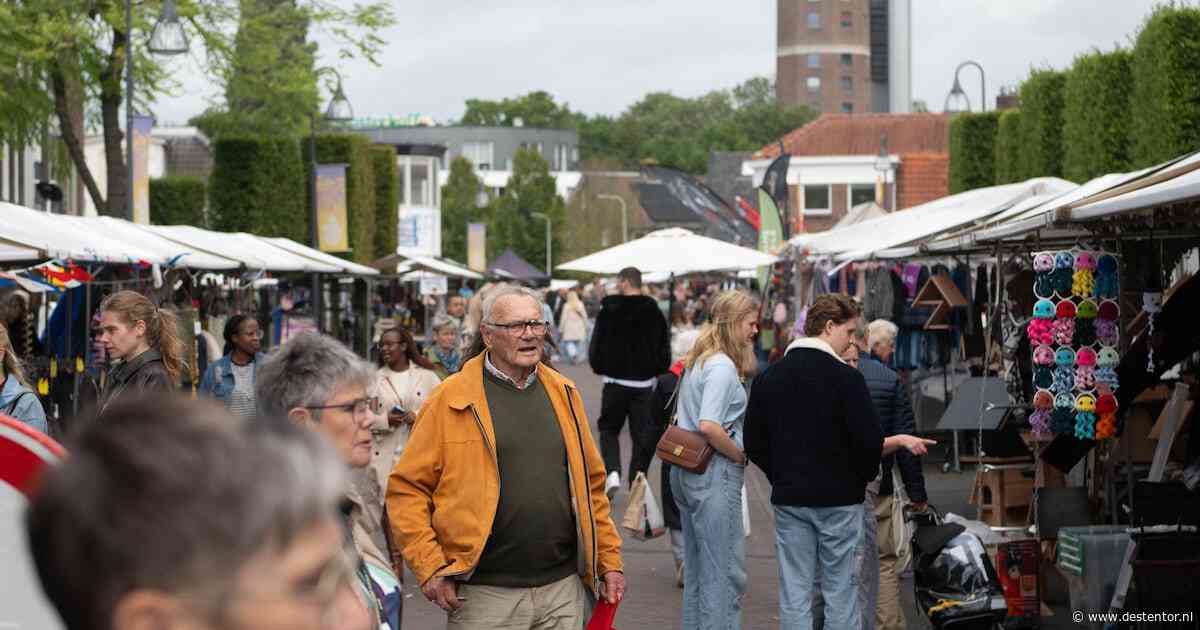 Grabbelton, muziek en gezellige drukte op de Olster Jaarmarkt, bekijk hier de foto’s