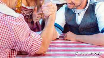 Pech beim Oktoberfest-Auftakt: Berliner bricht sich auf der Wiesn beim Armdrücken den Arm