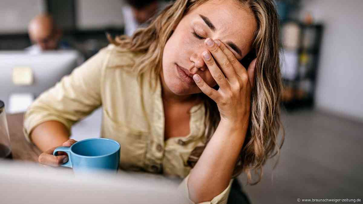 Wassermangel: Dauerhaft zu wenig Trinken verstärkt Stresssymptome