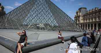 Twee Duitsers aangehouden voor ophangen nepkunstwerken in Louvre