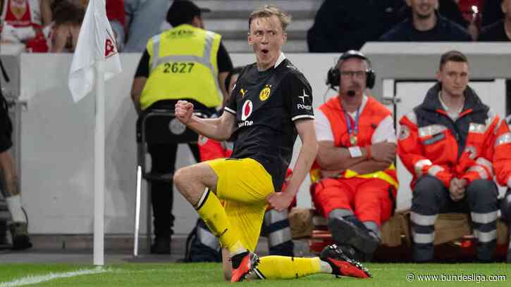 Borussia Dortmund make it 12 points from 12 for just the fourth time in their history
